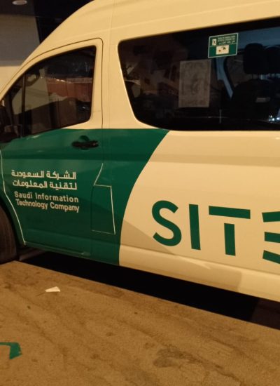 طباعة شعار الشركة على السيارة